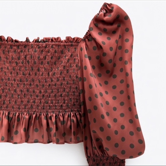 ♥️ ZARA Bloggers Fav Silk Cropped Blouse. Red Polka Dot. MED. Excellent Cond! - Picture 6 of 8